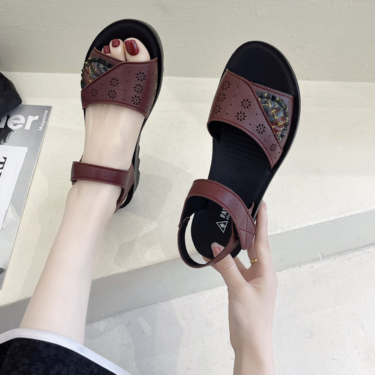 Summer Women Soft Leather Soft Casual Sandal