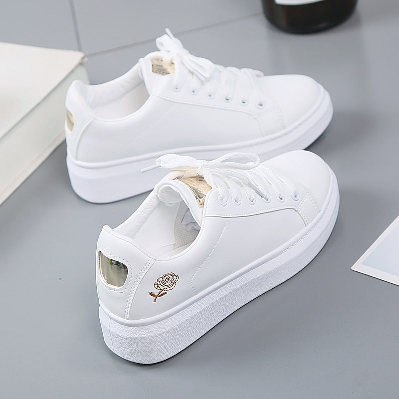 White Low Top Shoes Rose Embroidery