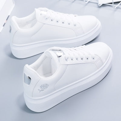 White Low Top Shoes Rose Embroidery