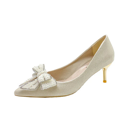 Chaussures de mariage blanches avec nœud en strass