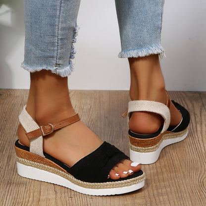 Espadrilles et sandales à semelles compensées pour femmes