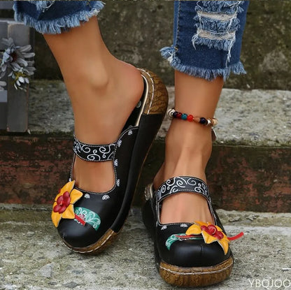 Chaussures d'été à semelles compensées et creuses avec motifs floraux