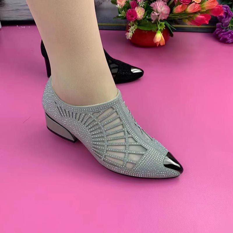 Chaussures à talons hauts pour femmes