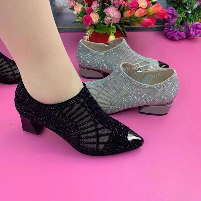 Chaussures à talons hauts pour femmes